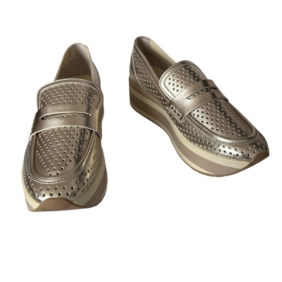 NWOB DOLCE VITA JANINE GOLD PERFORATED PLATFORM SLIP ON SIZE 8.5 main image 4
